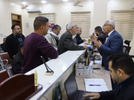 مدير عام دائرة شؤون المديريات يستقبل المراجعين في الأستعلامات