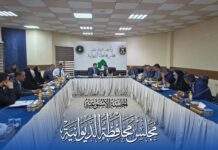 مجلس محافظة الديوانية يستضيف مسؤولين في مؤسسة السجناء السياسيين لبحث تخصيص أراضٍ سكنية