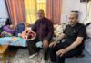 مدير قسم العلاقات العامة يزور السيد علي الياسري للاطمئنان على صحته بعد عملية جراحية ناجحة
