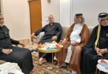 وفد من دائرة العلاقات والإعلام يزور المدير العام للاطمئنان على صحته