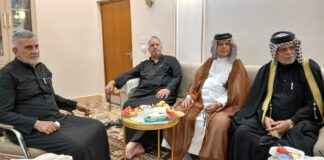 وفد من دائرة العلاقات والإعلام يزور المدير العام للاطمئنان على صحته